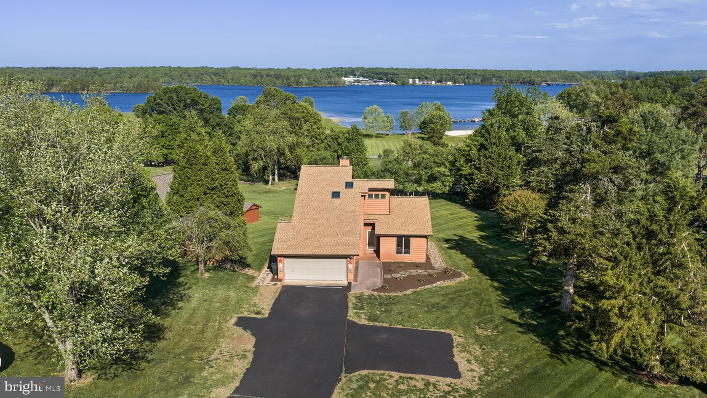 892 Windway Lane, Mineral