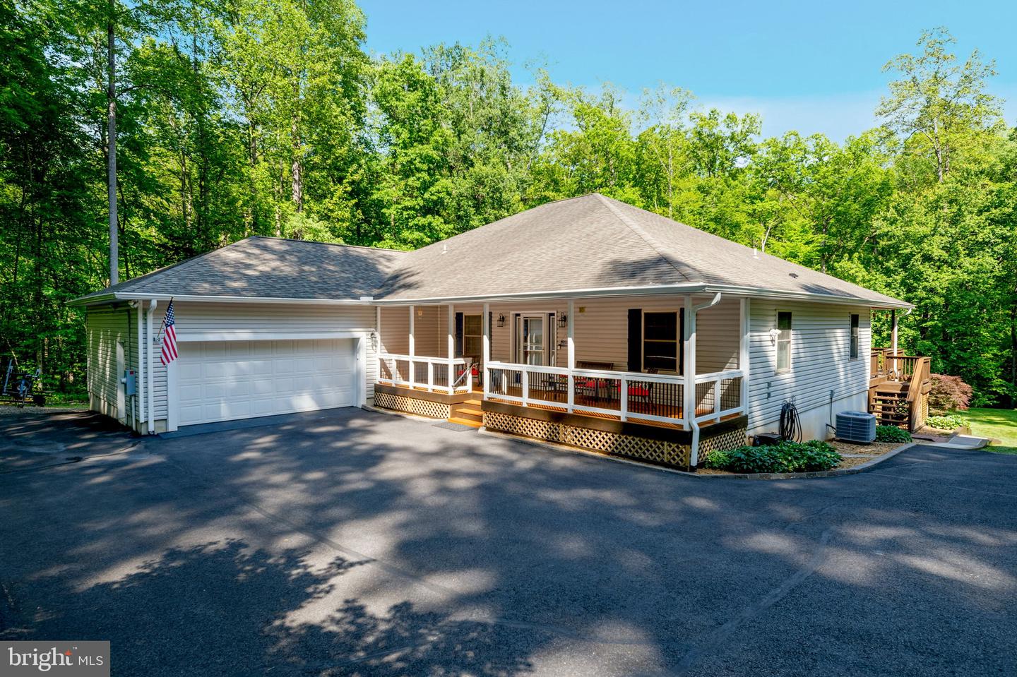 248 Oakwood Dr