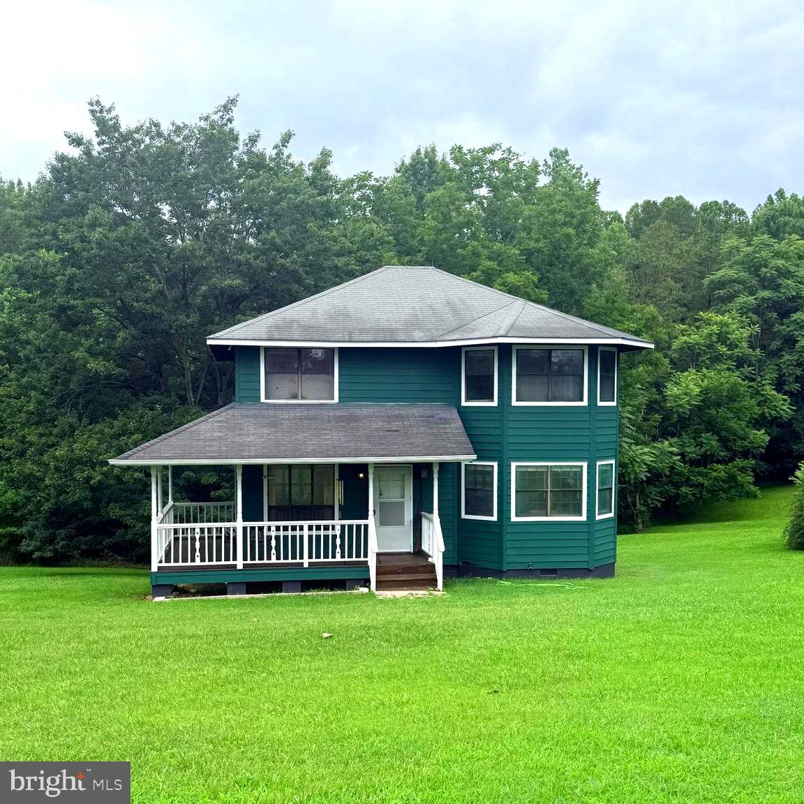 1211 Mt Airy Road