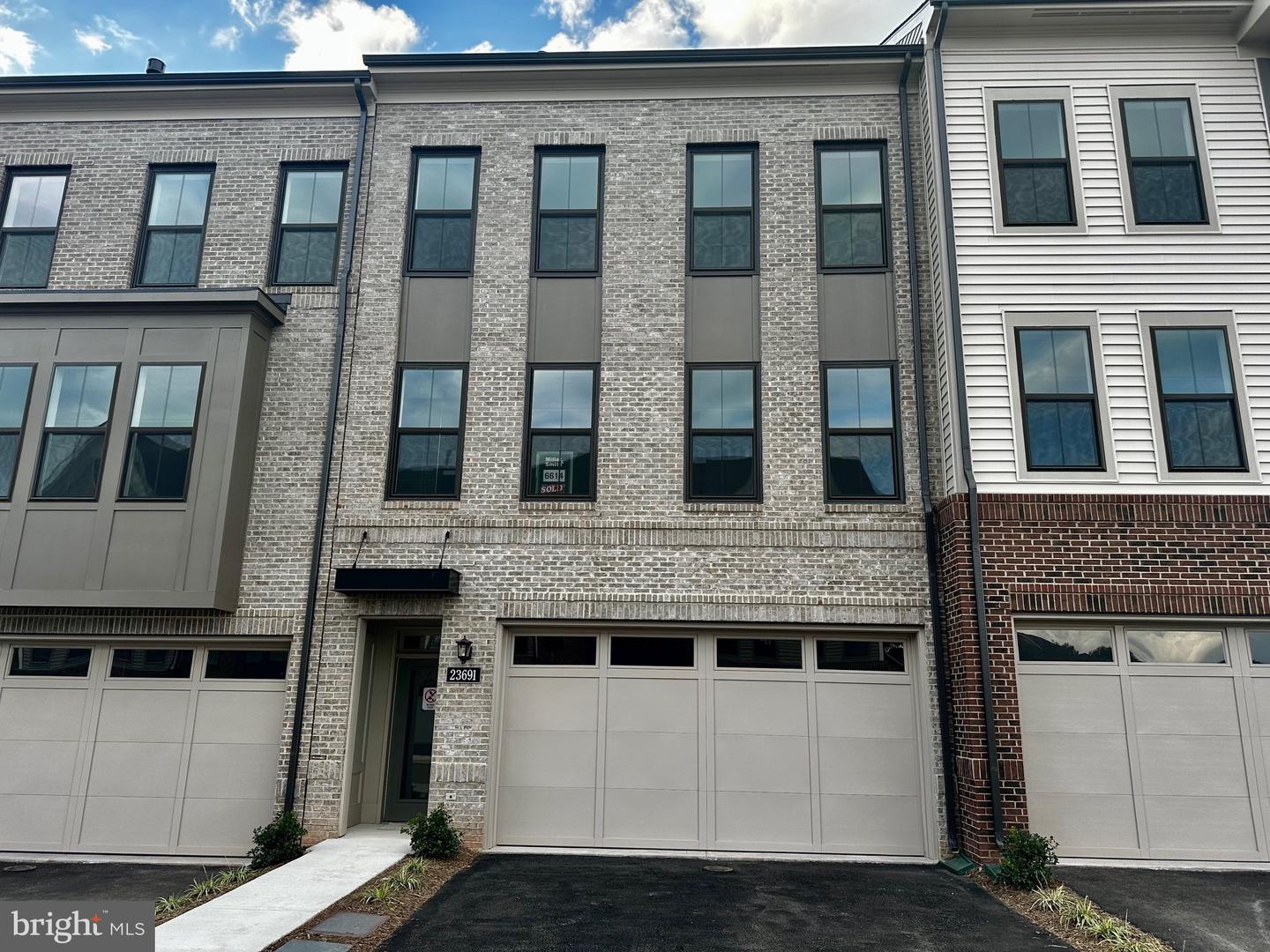 23691 Hardesty Terrace, Ashburn