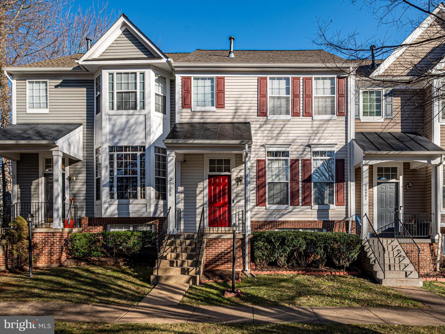 20555 Warburton Bay Square, Sterling