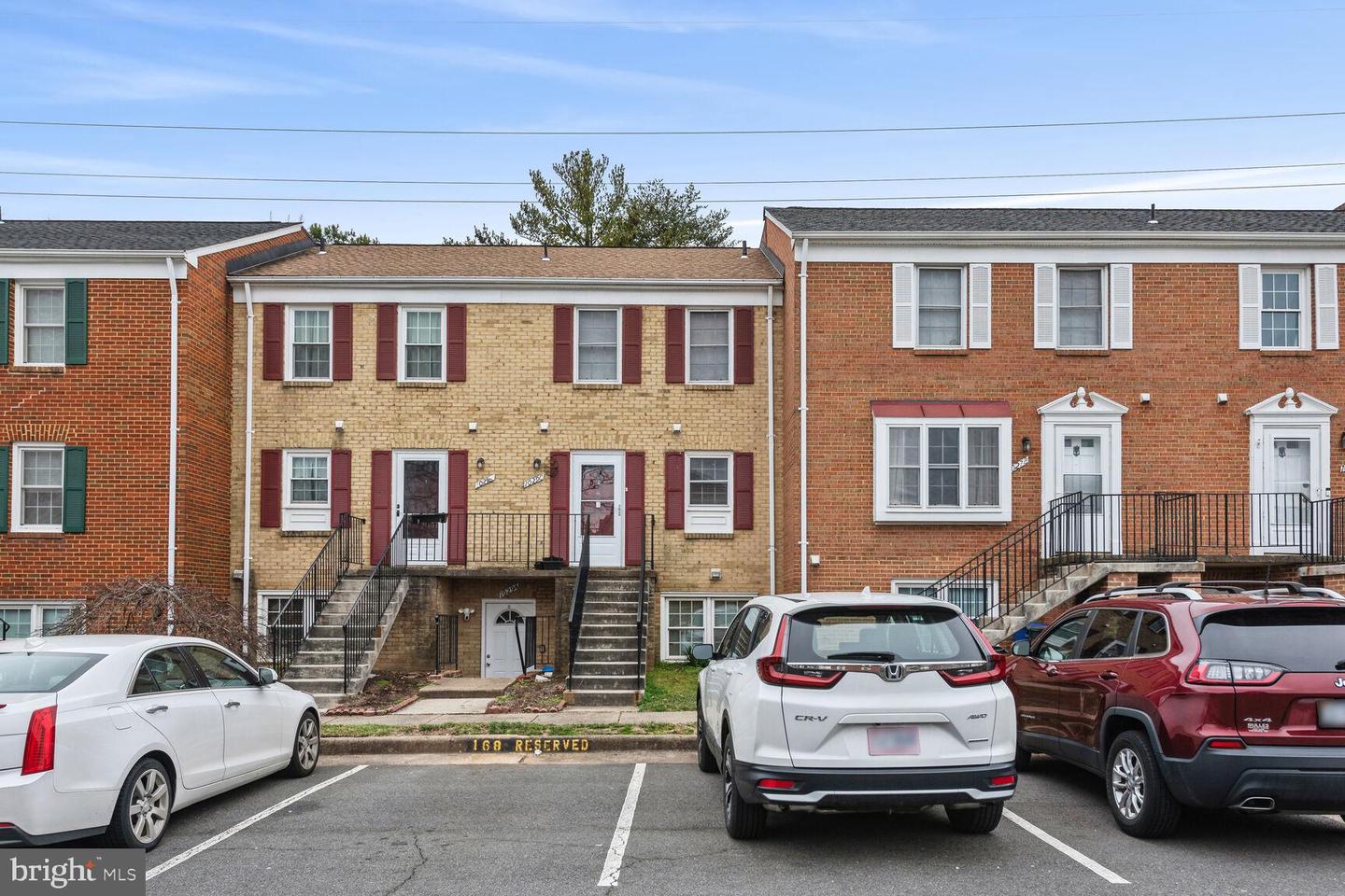 1029 Margate Court #1029c, Sterling