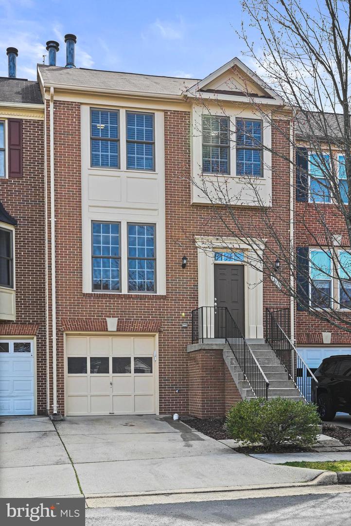 43439 Postrail Square, Ashburn