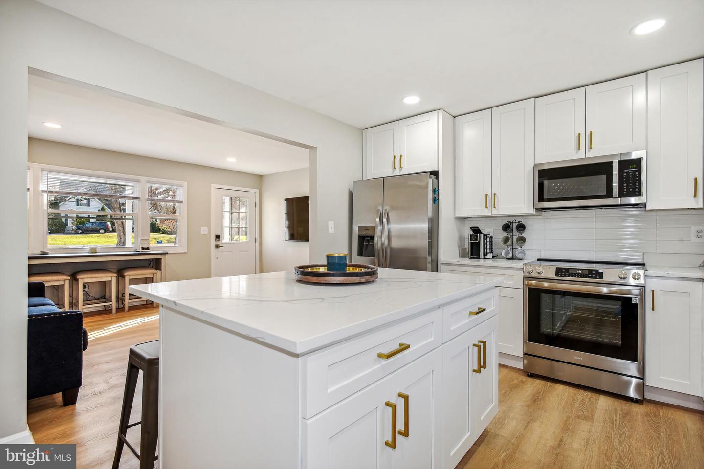 45432 Mallard Street, Sterling