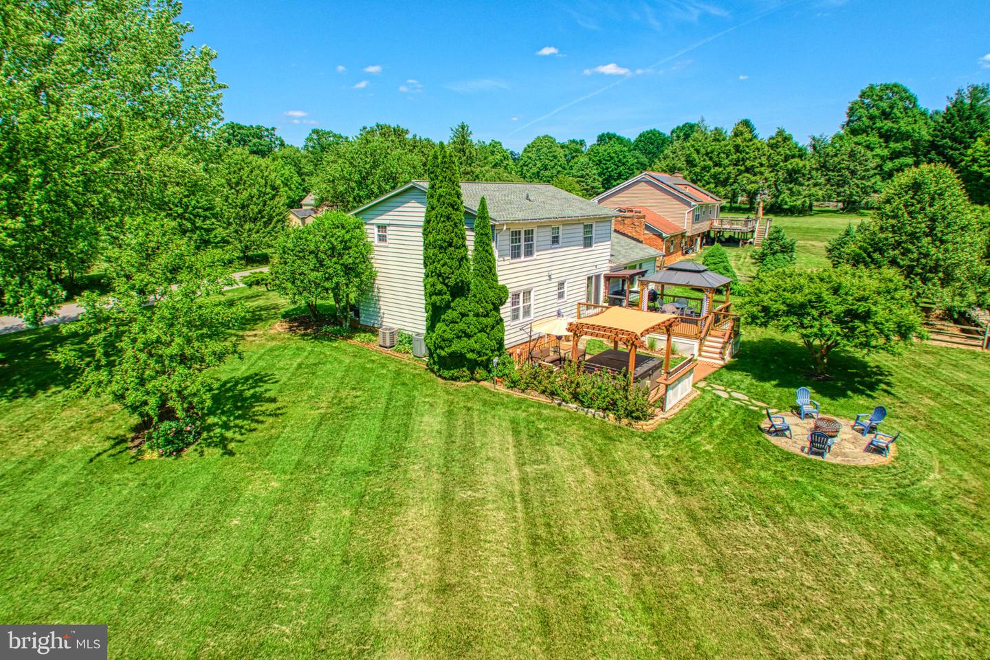 17650 Madison Avenue, Hamilton