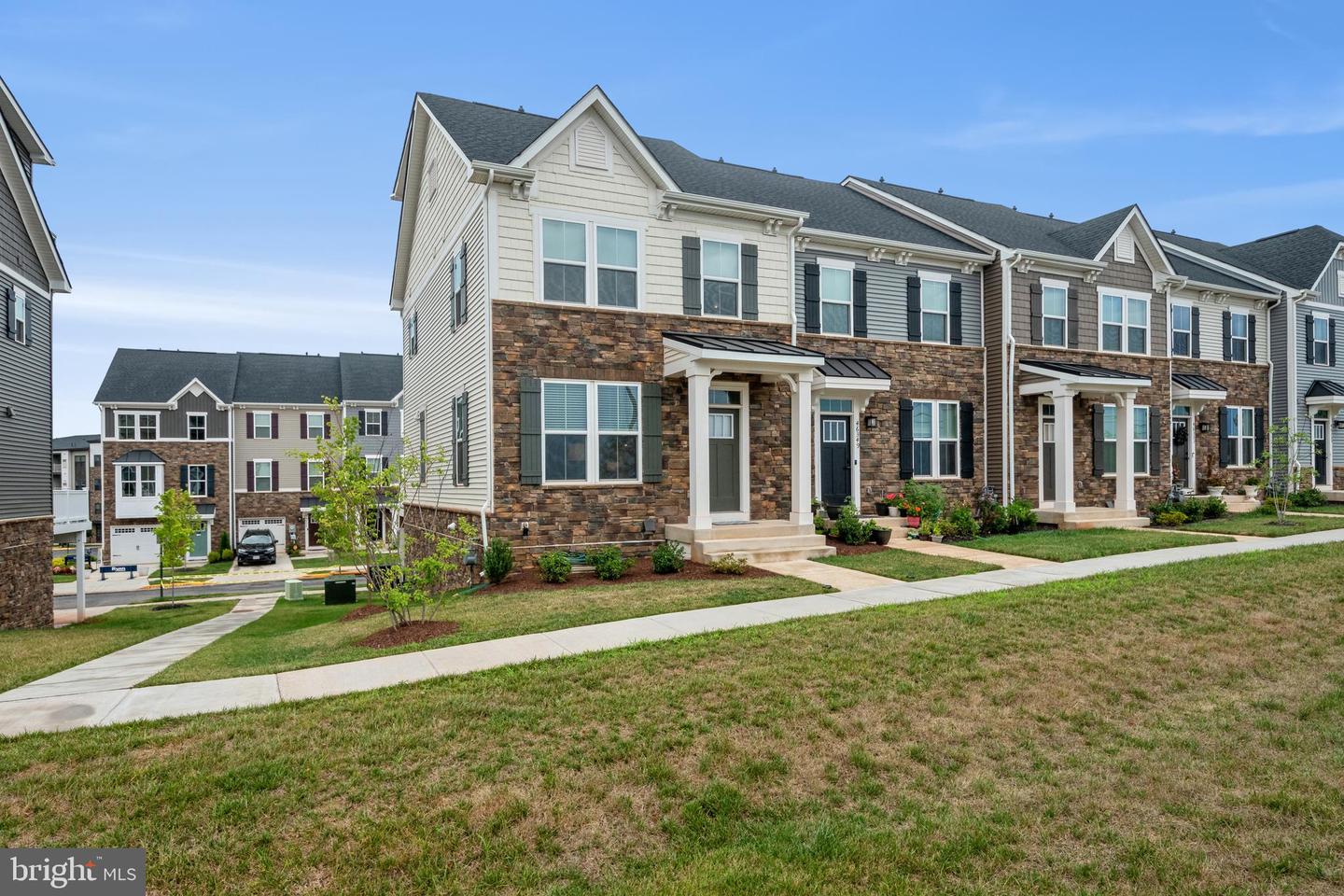 46347 Mount Kellogg Terrace, Sterling