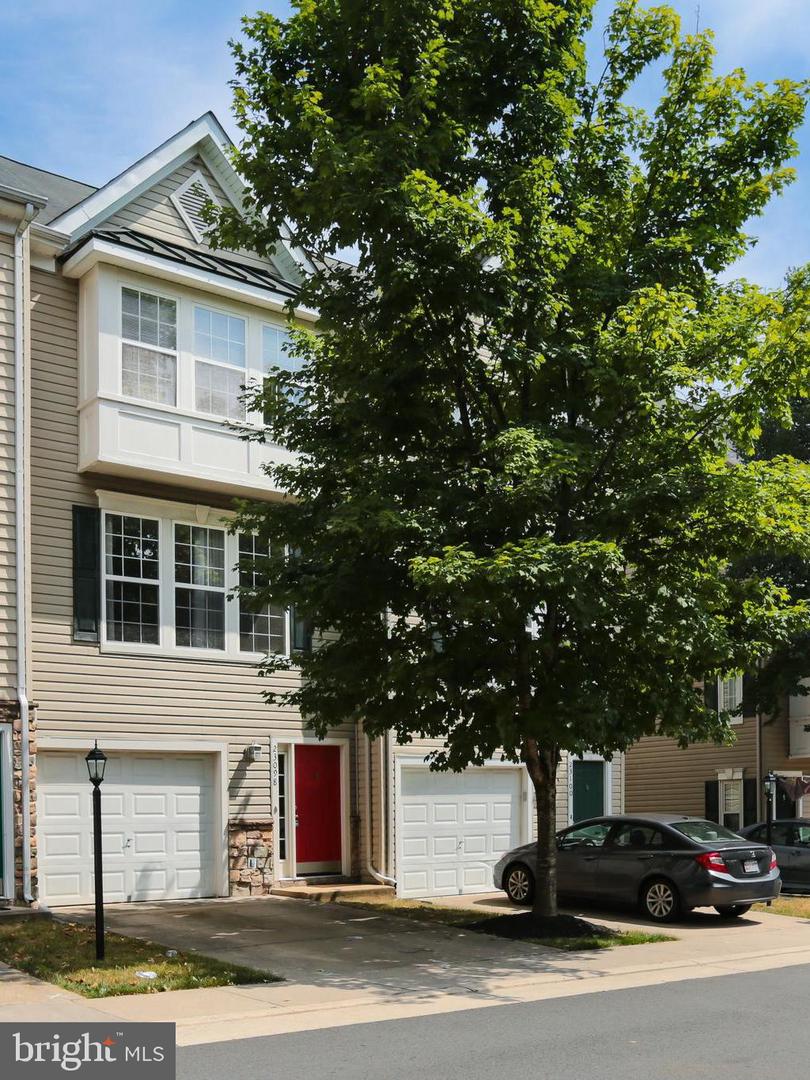 23098 Fontwell Square, Sterling