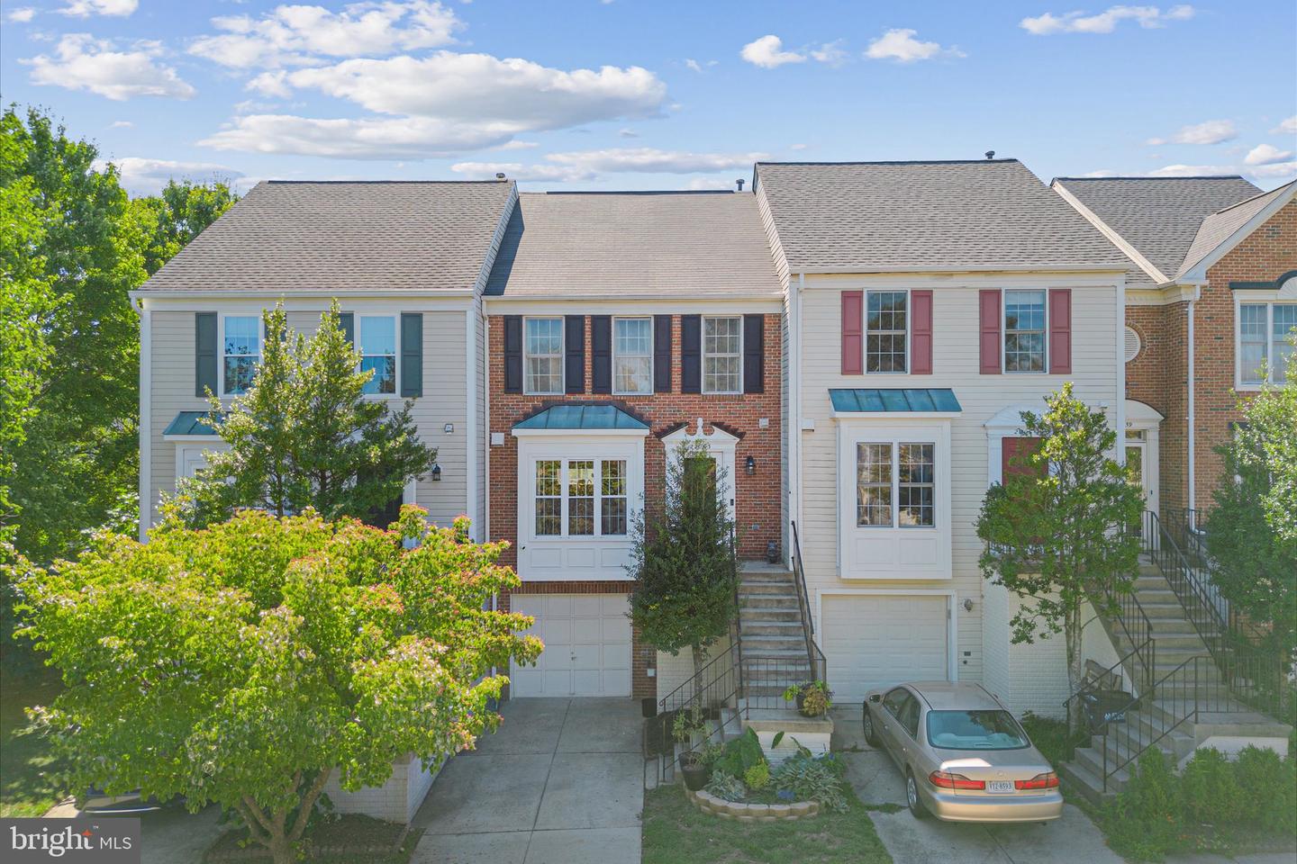 22063 Manning Square, Sterling