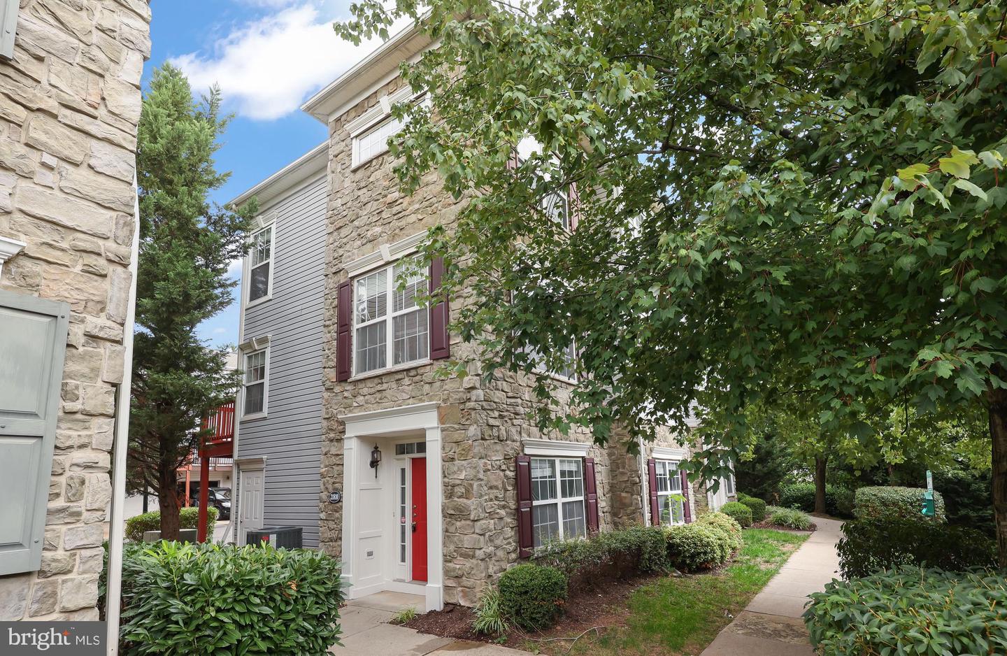 21810 Petworth Court, Ashburn