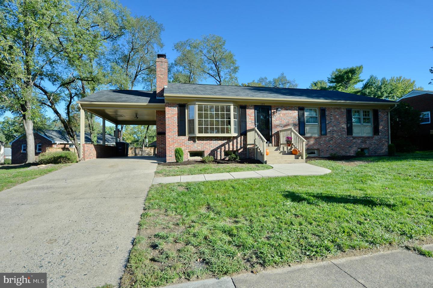 135 Prospect Drive SW, Leesburg