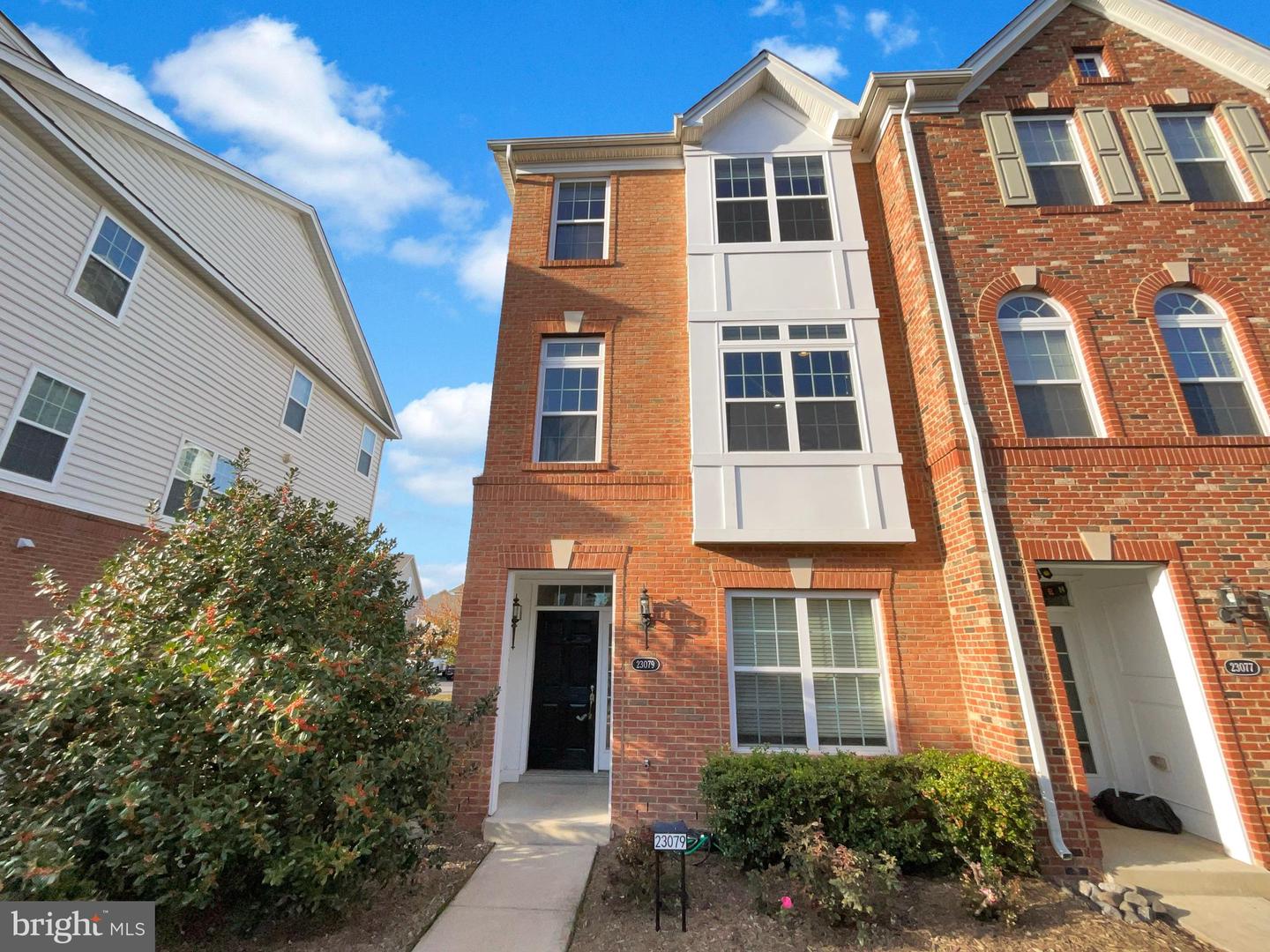23079 Weybridge Square, Ashburn
