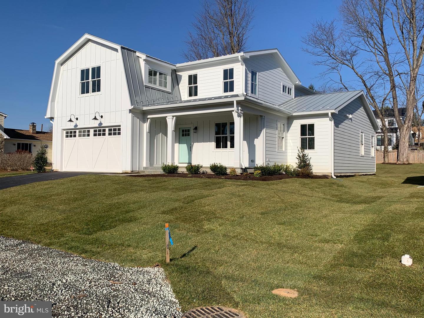 604 Martin Avenue, Middleburg