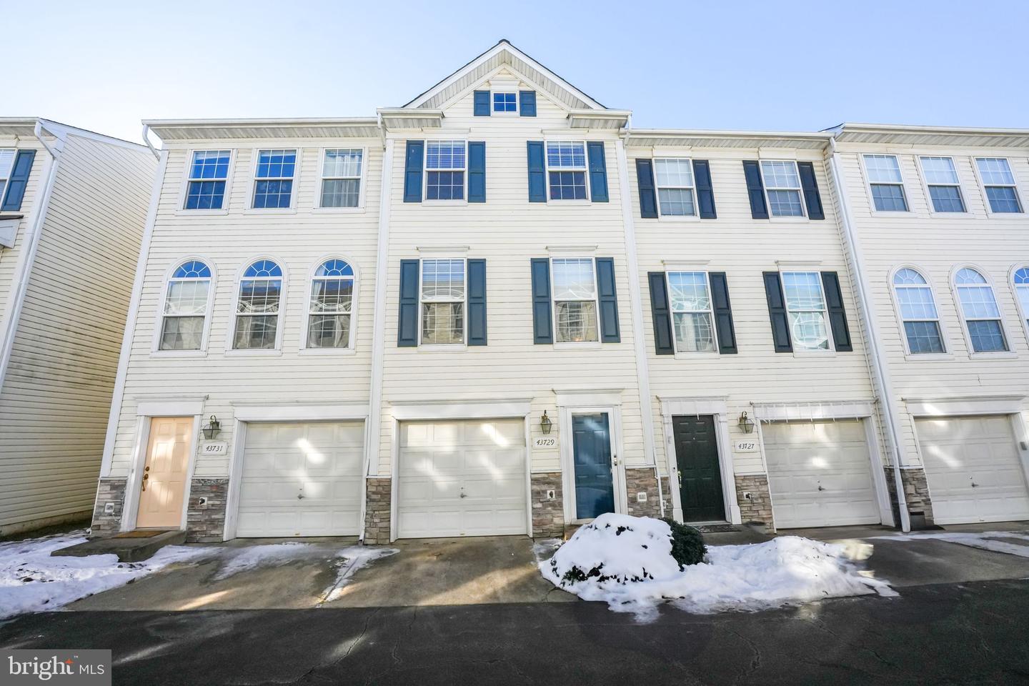 43729 Clear Lake Square, Ashburn