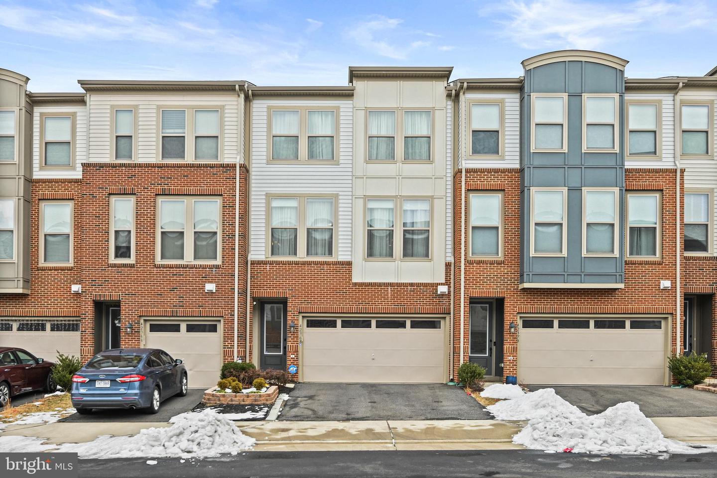 42368 Alder Forest Terrace, Sterling