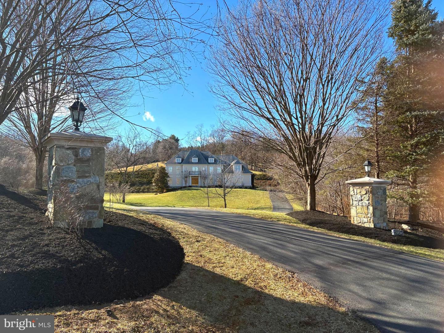40545 Farm Market Road, Leesburg