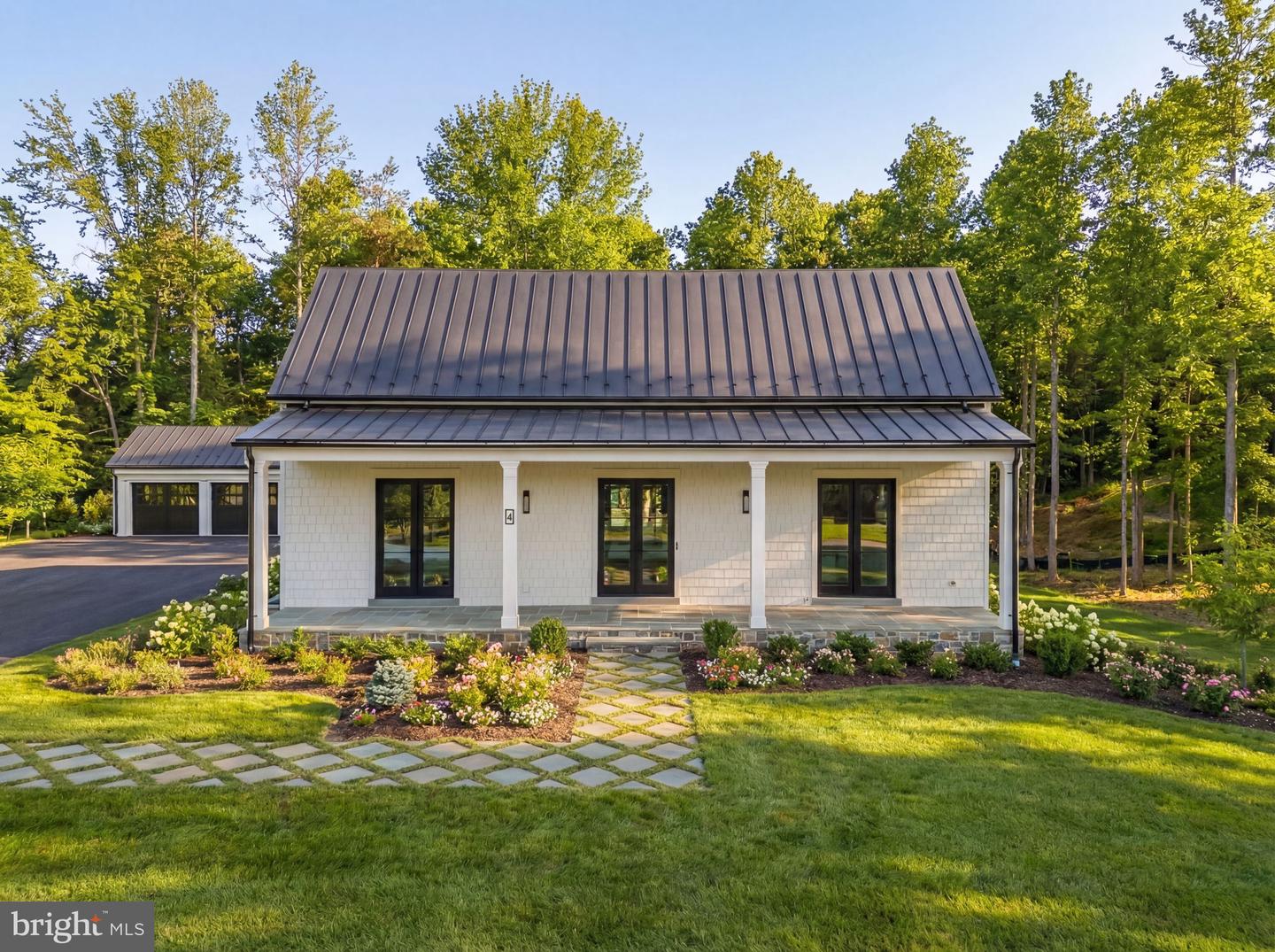 4 Foxtrot Knoll Lane