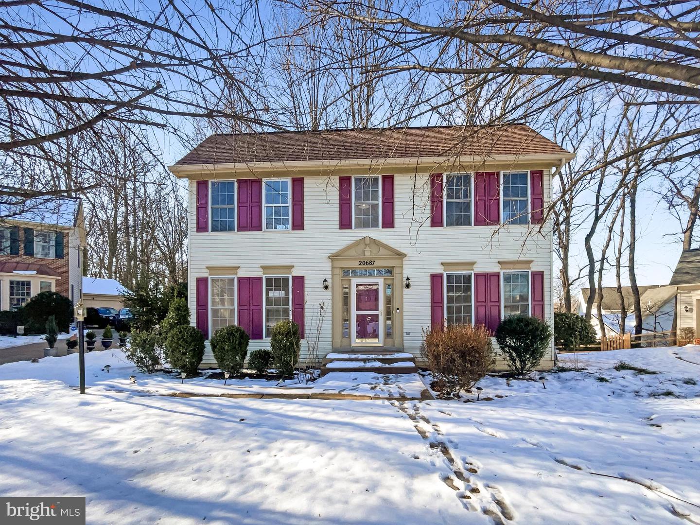 20687 Smithfield Court, Sterling
