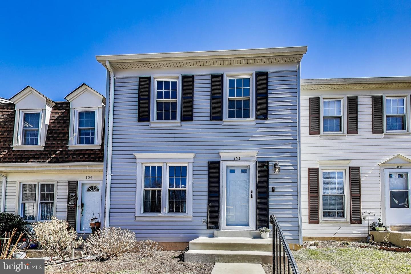 103 Sherwood Court #4, Sterling