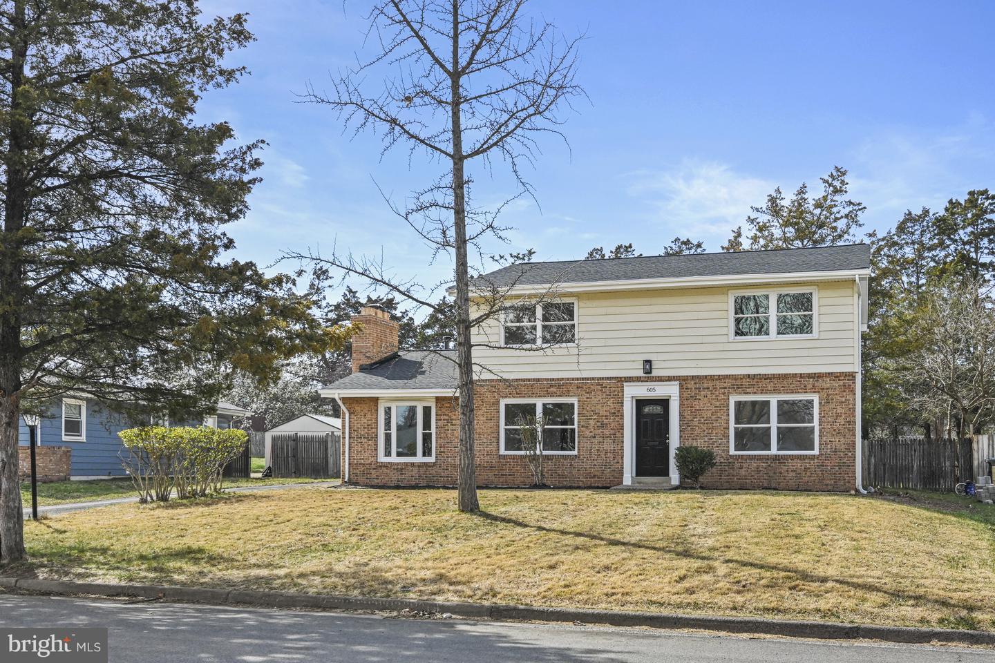605 N York Road, Sterling