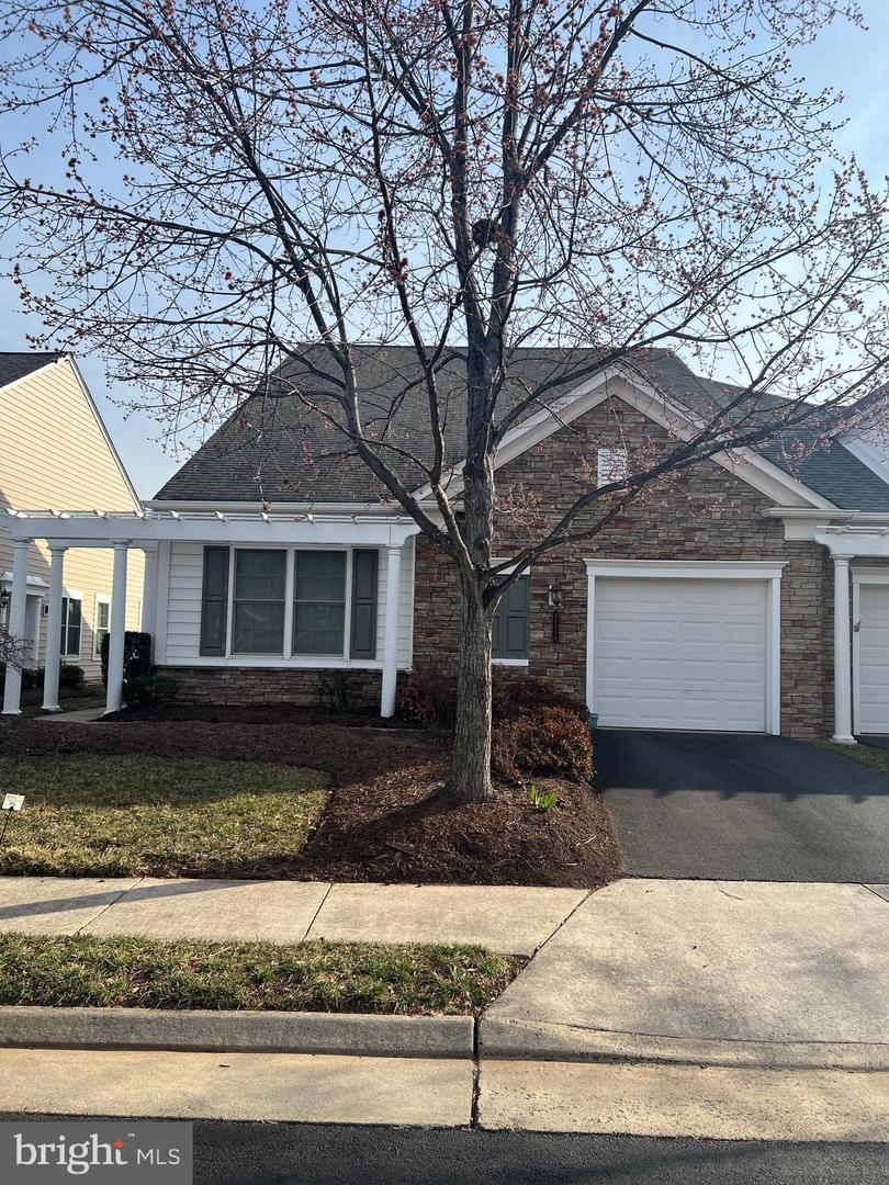 44446 Oakmont Manor Square, Ashburn