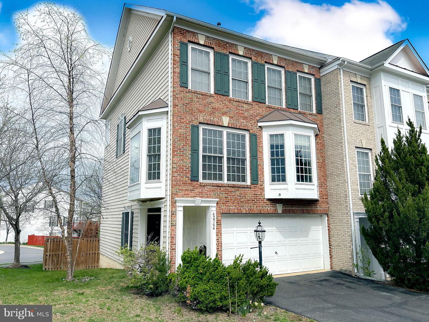 42744 Falls View Square, Leesburg