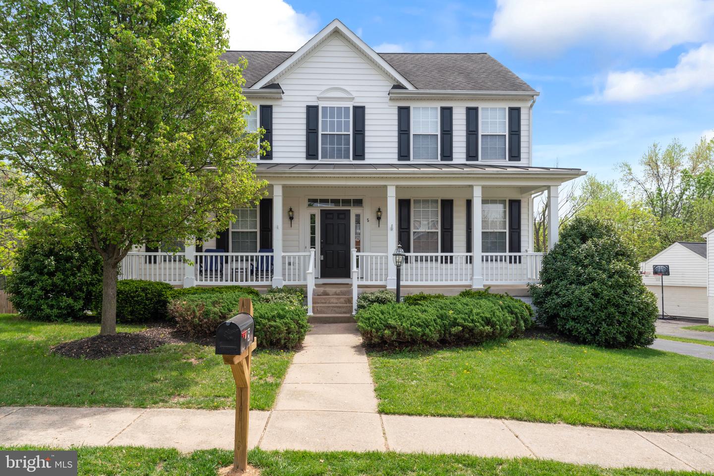 5 Cooper Run Street, Lovettsville