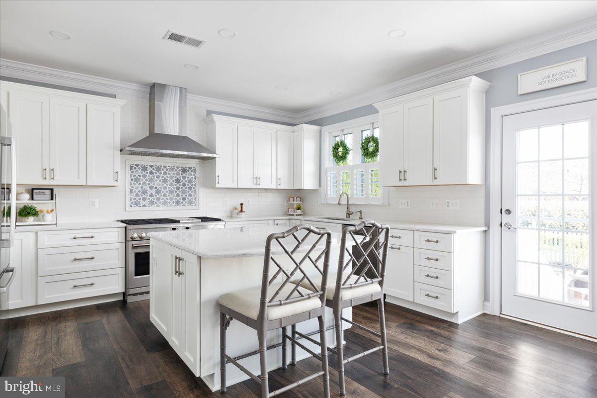 25539 Taylor Crescent Drive, Chantilly