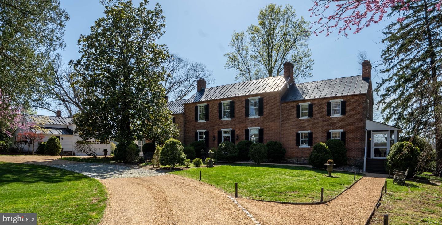 40035 Hedgeland Lane, Waterford