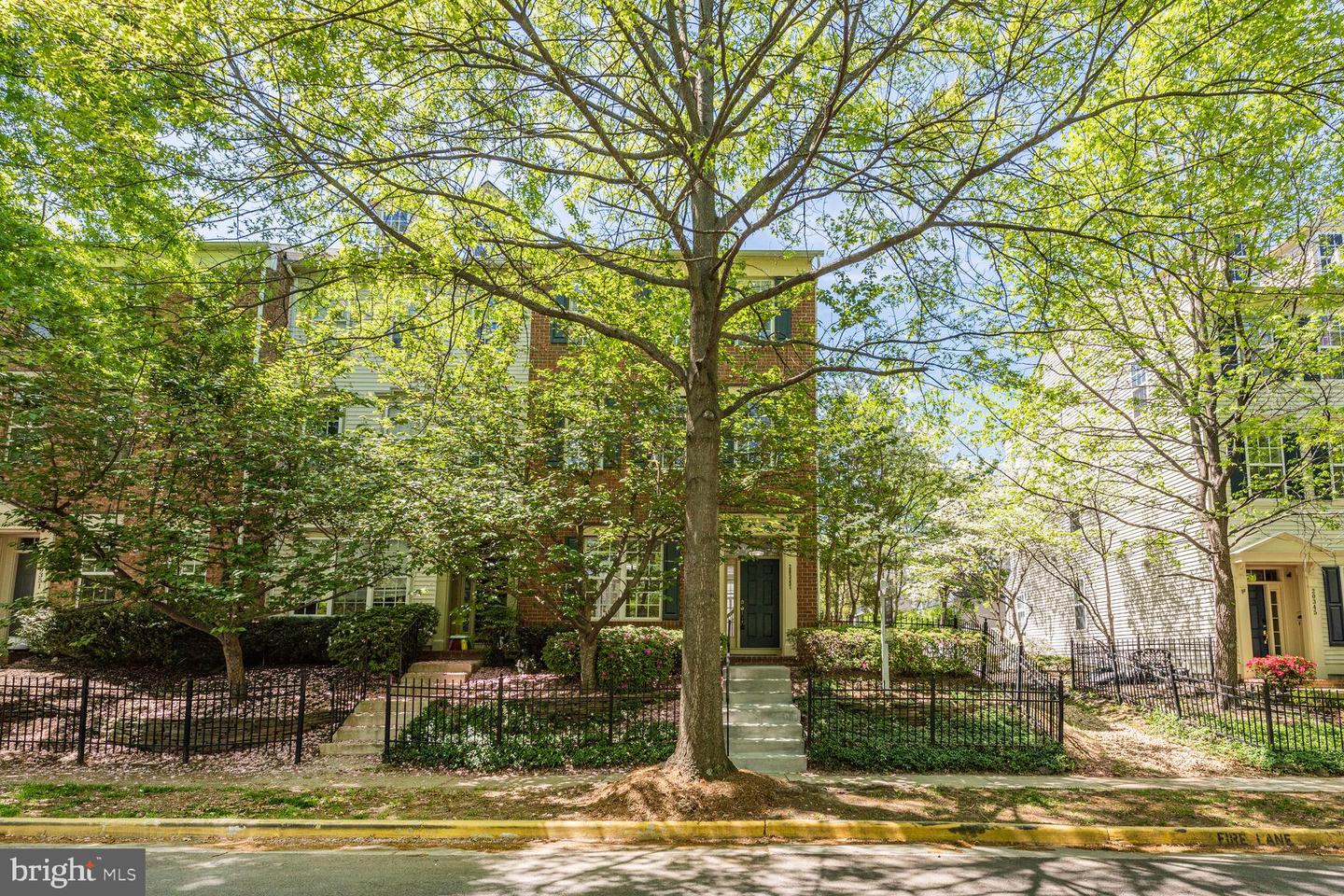 20347 Bowfonds Street, Ashburn