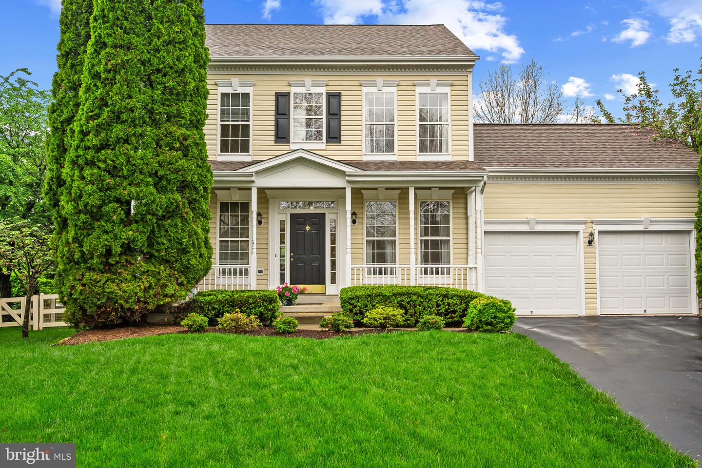 17301 Cedar Bluff Court, Round Hill