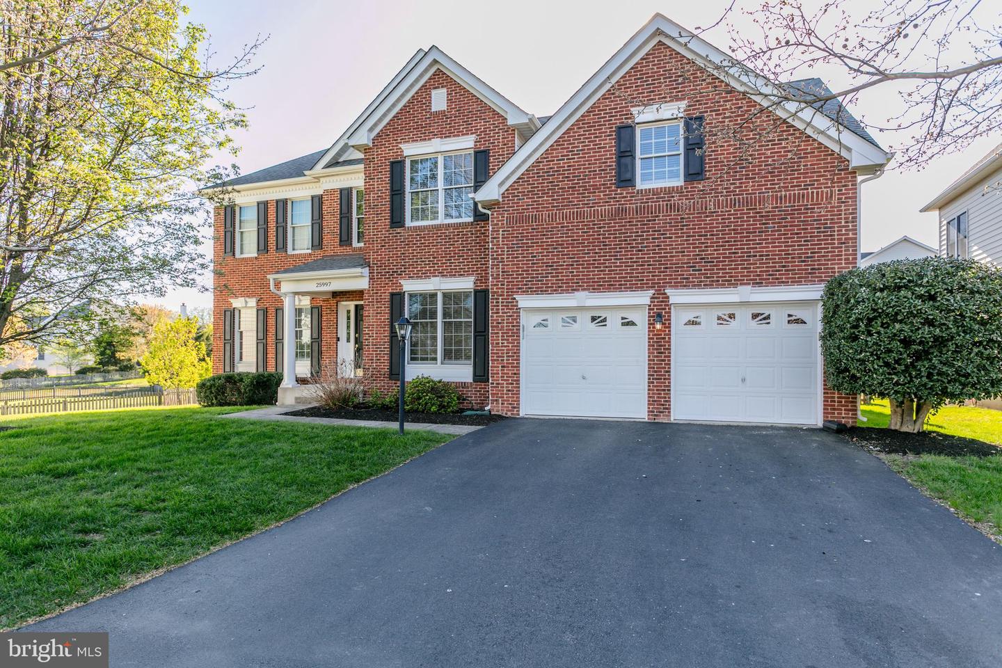 25997 Fair Ponds Lane, Chantilly