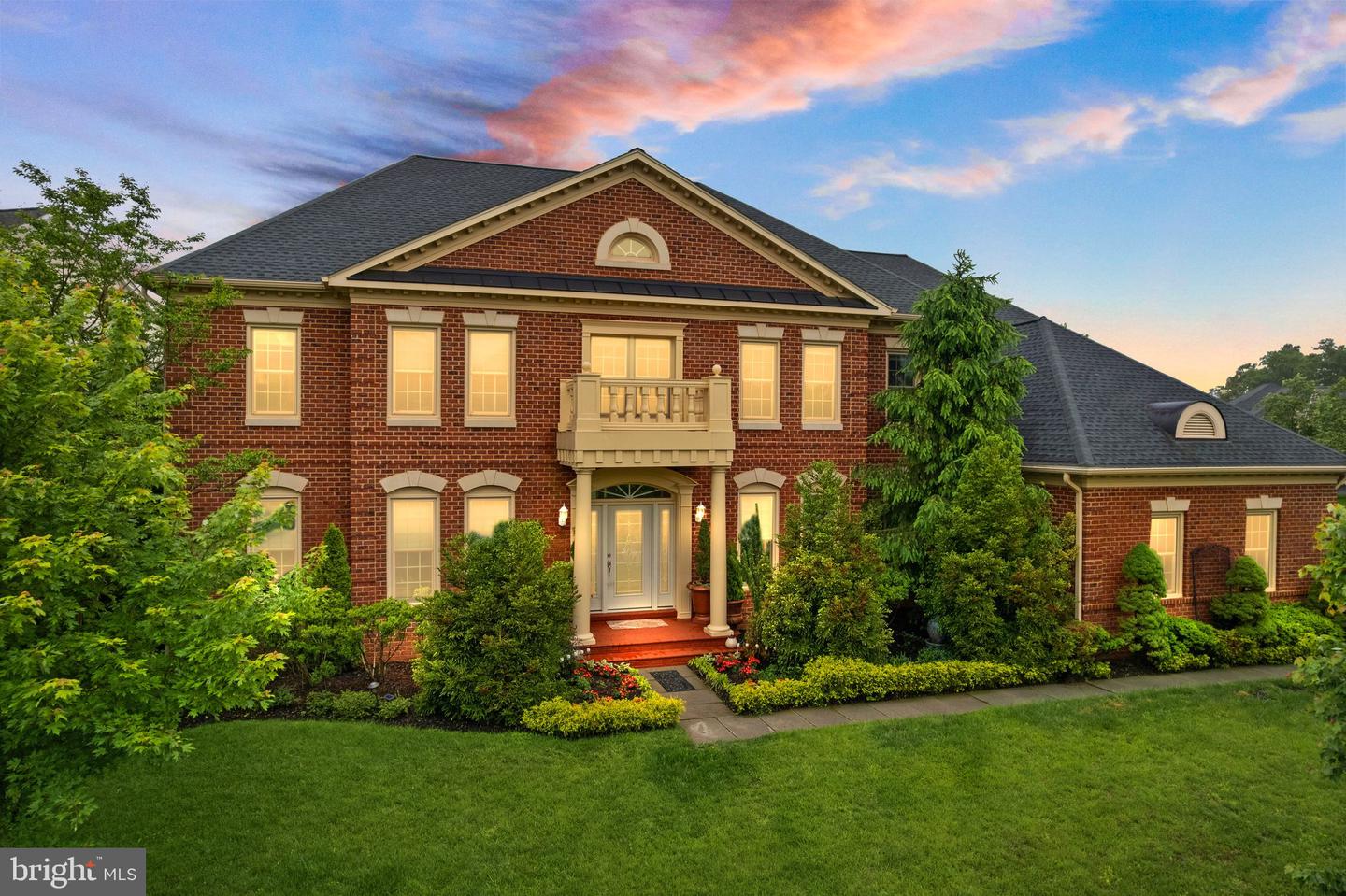 18250 Glen Oak Way, Leesburg