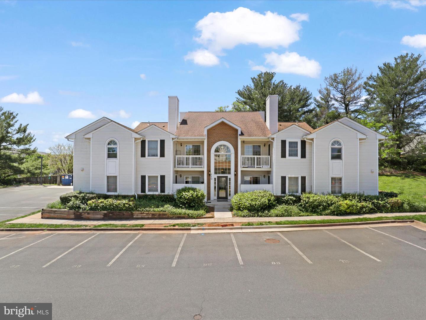 110 Westwick Court #7, Sterling