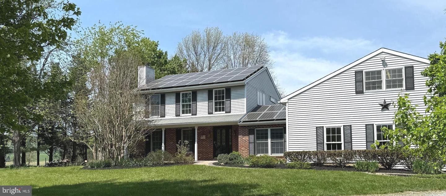 15608 Edgegrove Road, Hillsboro
