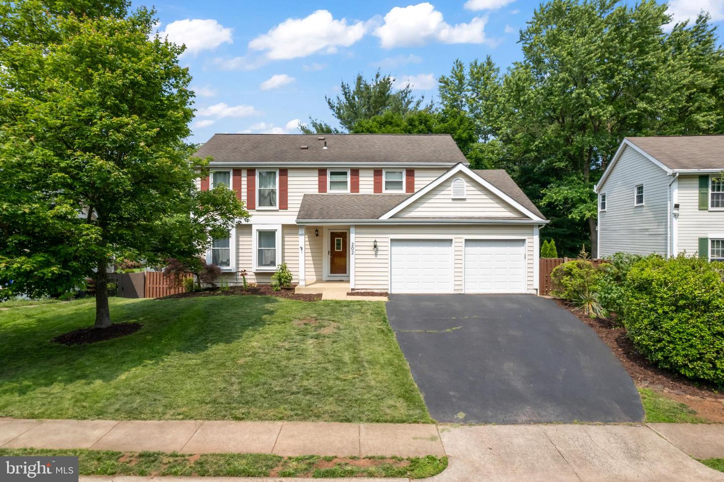 202 Trail Court, Sterling