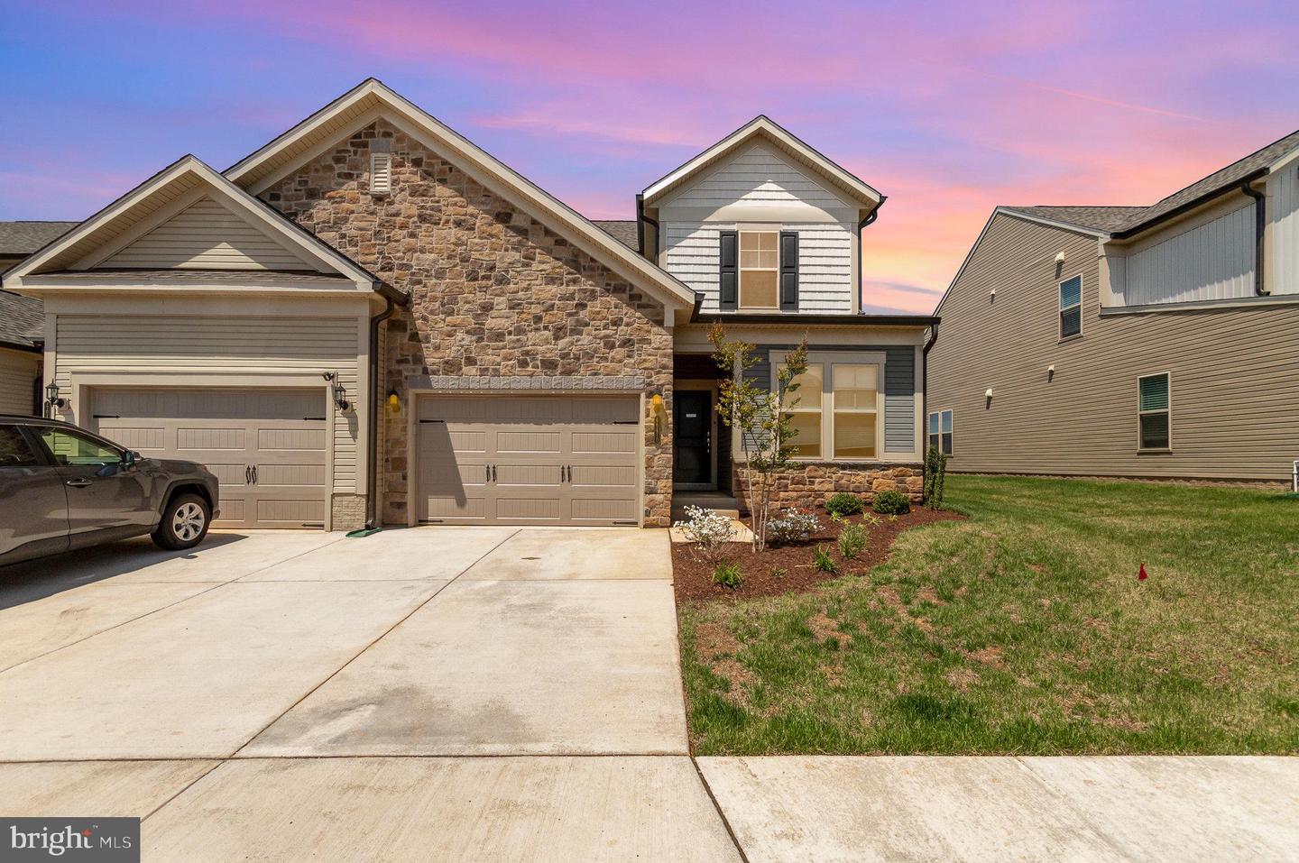 46410 Blackrock Summit Terrace, Sterling