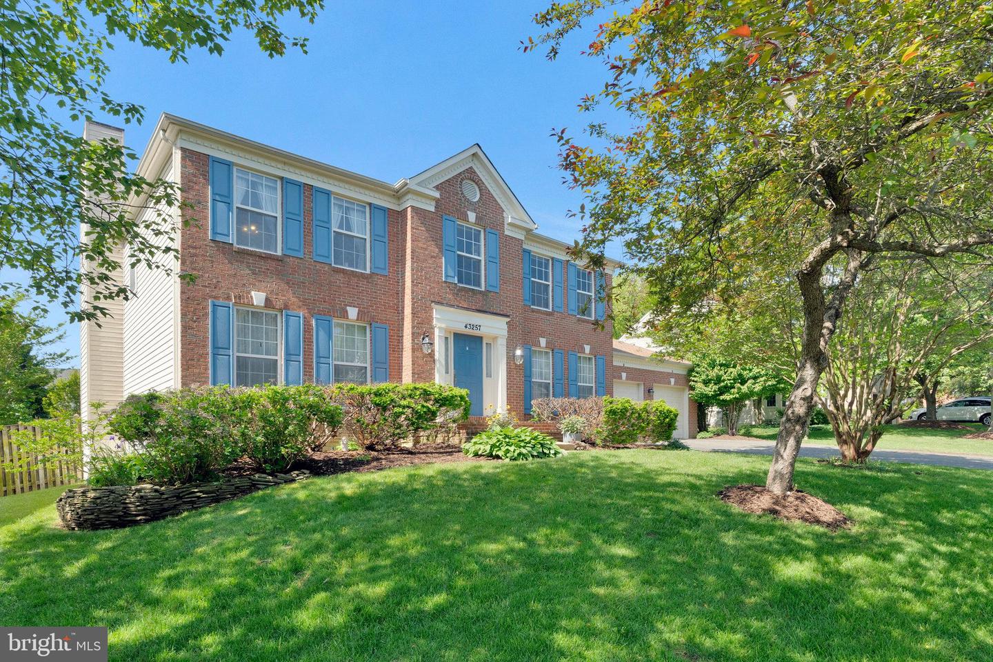 43257 Katie Leigh Court, Ashburn