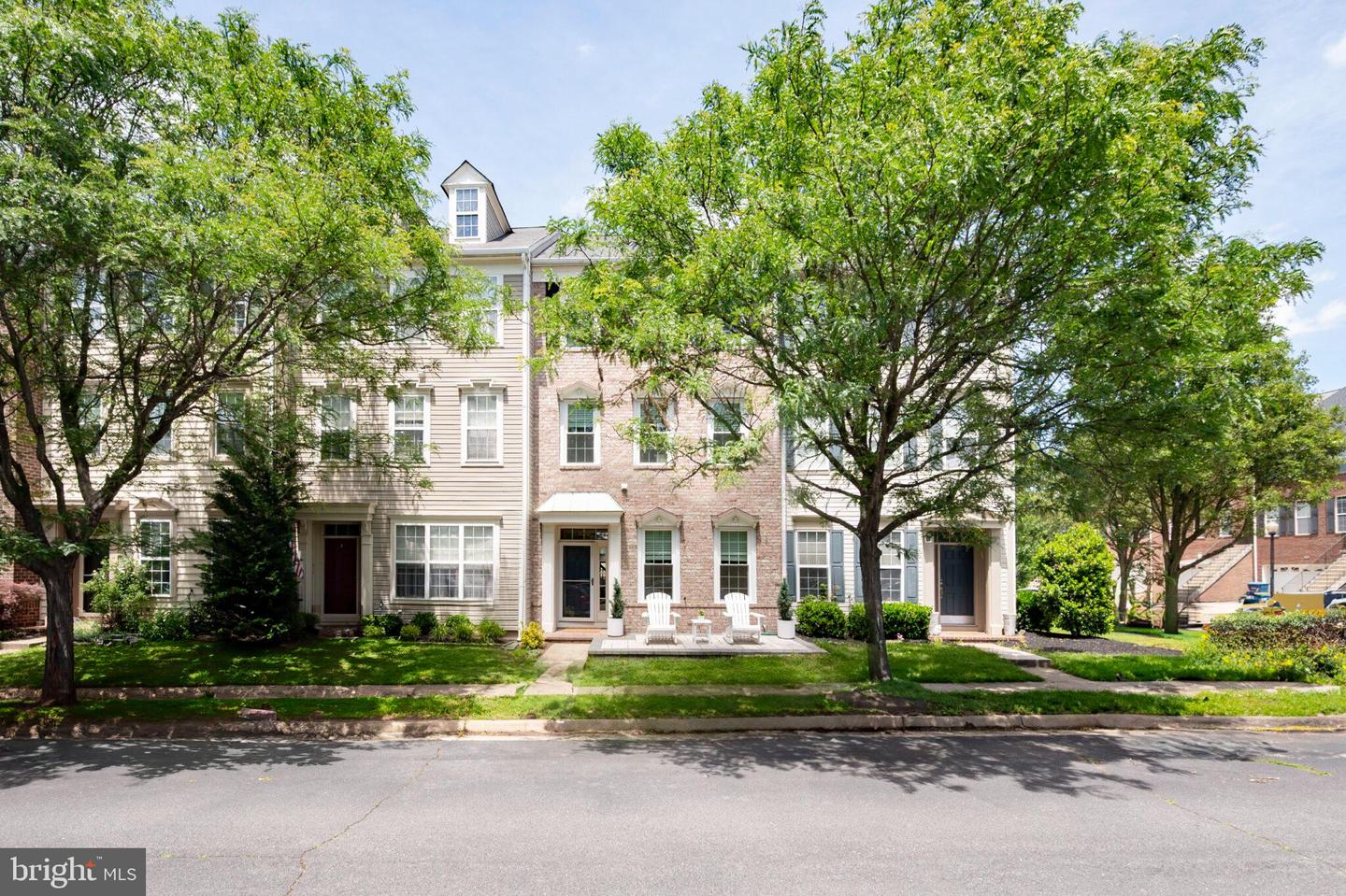 42838 Cedar Hedge Street, Chantilly