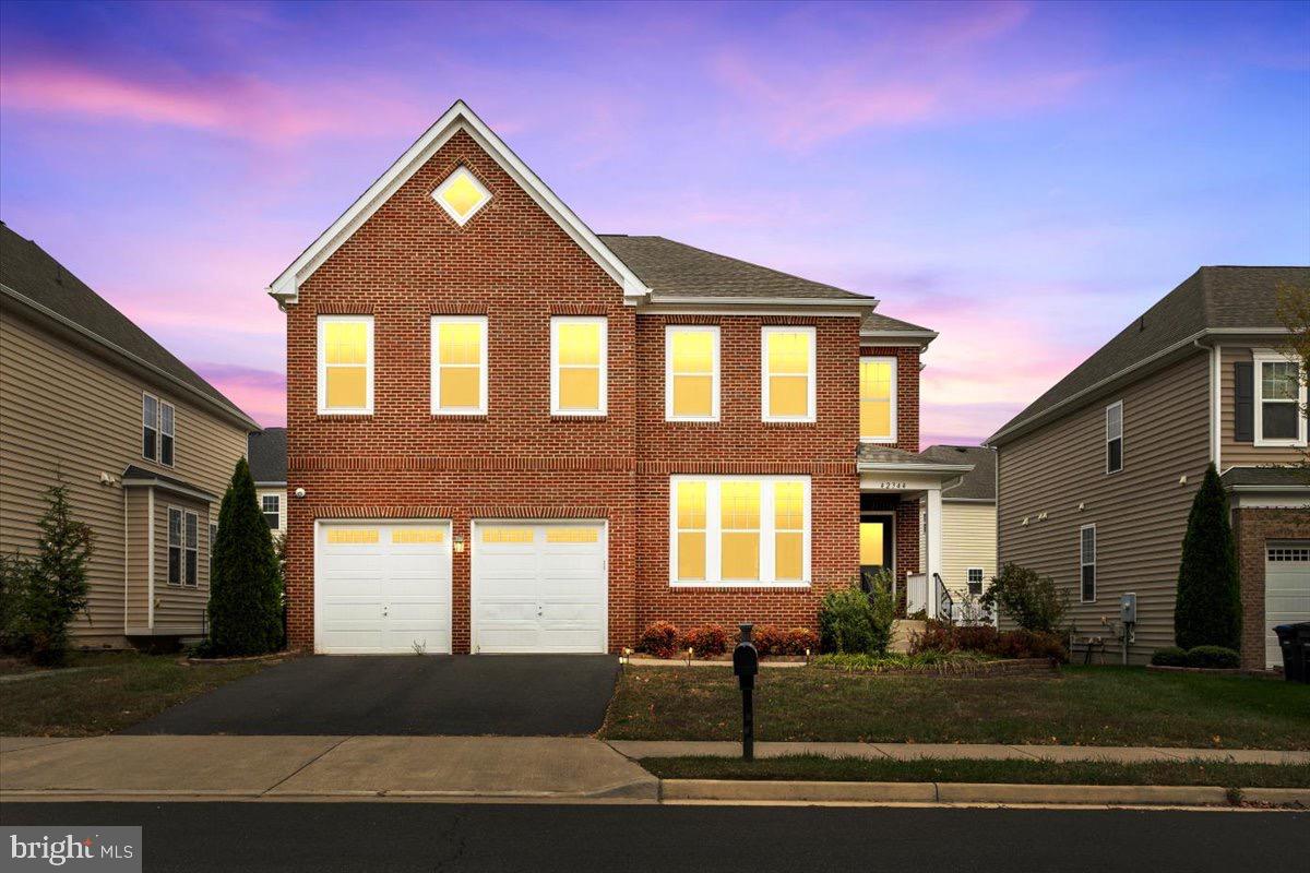 42344 Abney Wood Drive, Chantilly