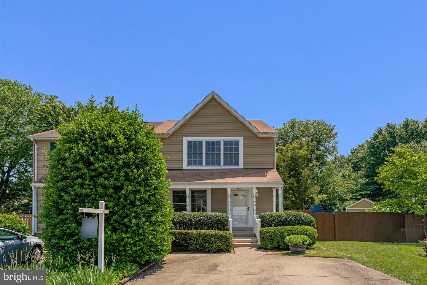 1011 Forbes Court NE, Leesburg
