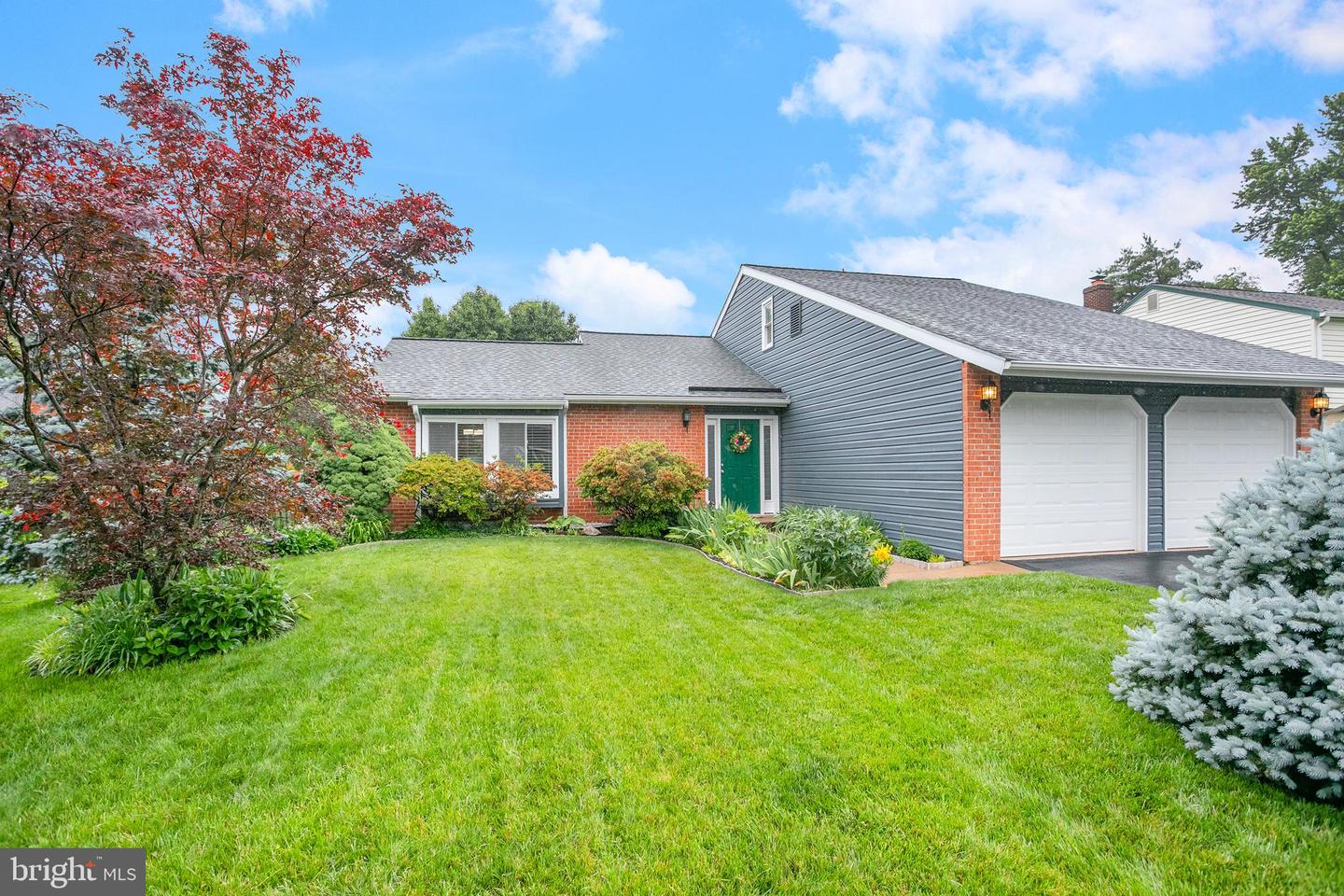 261 E Juniper Avenue, Sterling