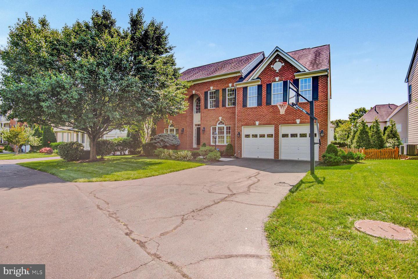 19397 Mill Dam Place, Leesburg