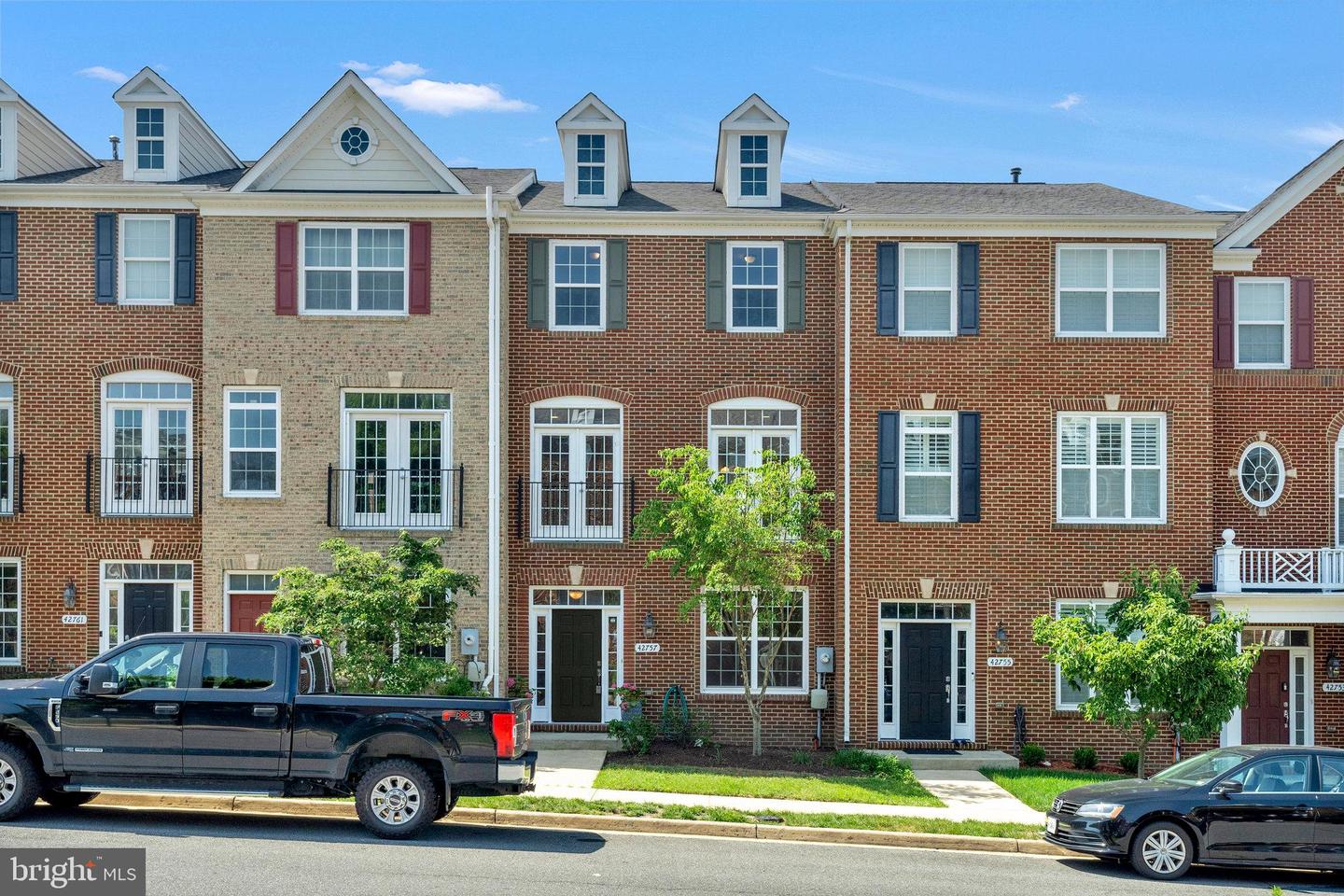 42757 Hay Road, Ashburn
