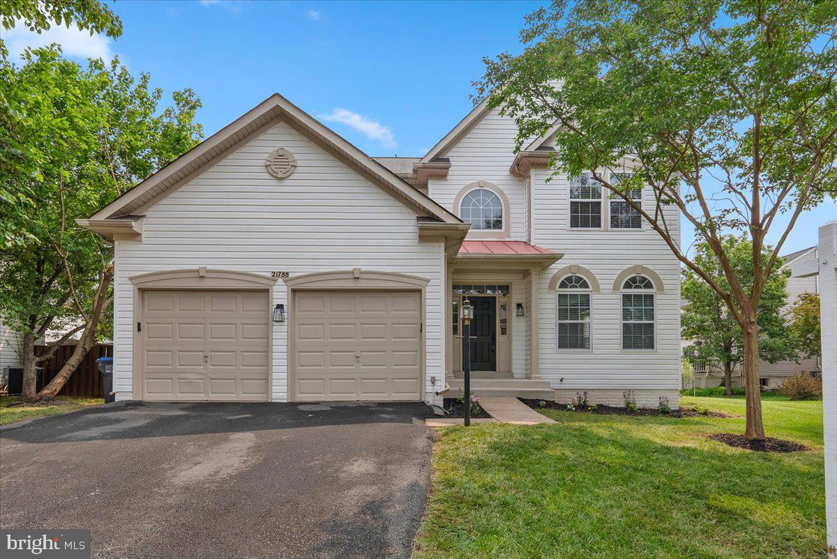 21788 Regents Park Circle, Sterling