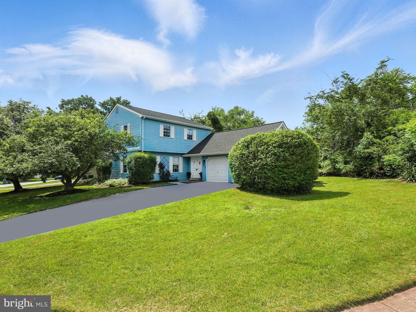 111 Elm Tree Lane, Sterling