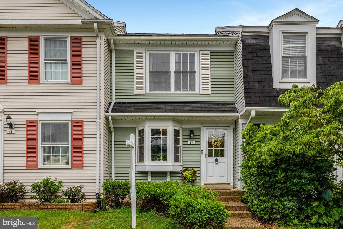 43 Southall Court, Sterling