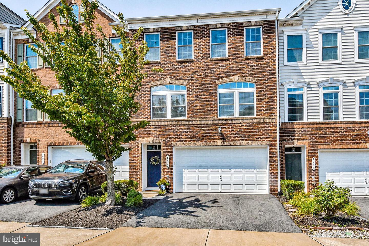 26033 Huntwick Glen Square, Aldie