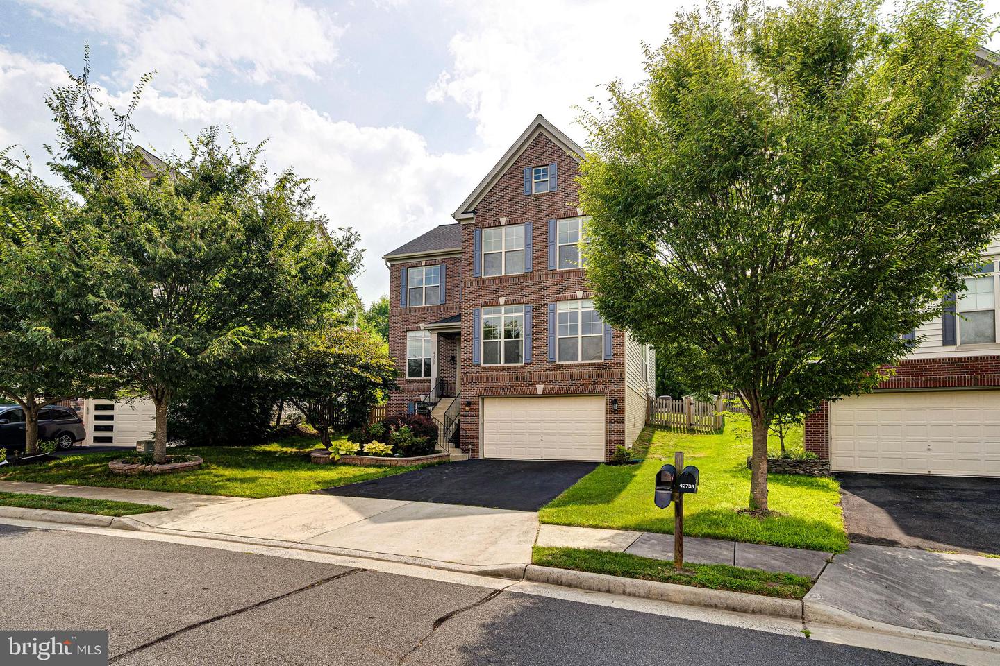 42739 Macauley Place, Ashburn
