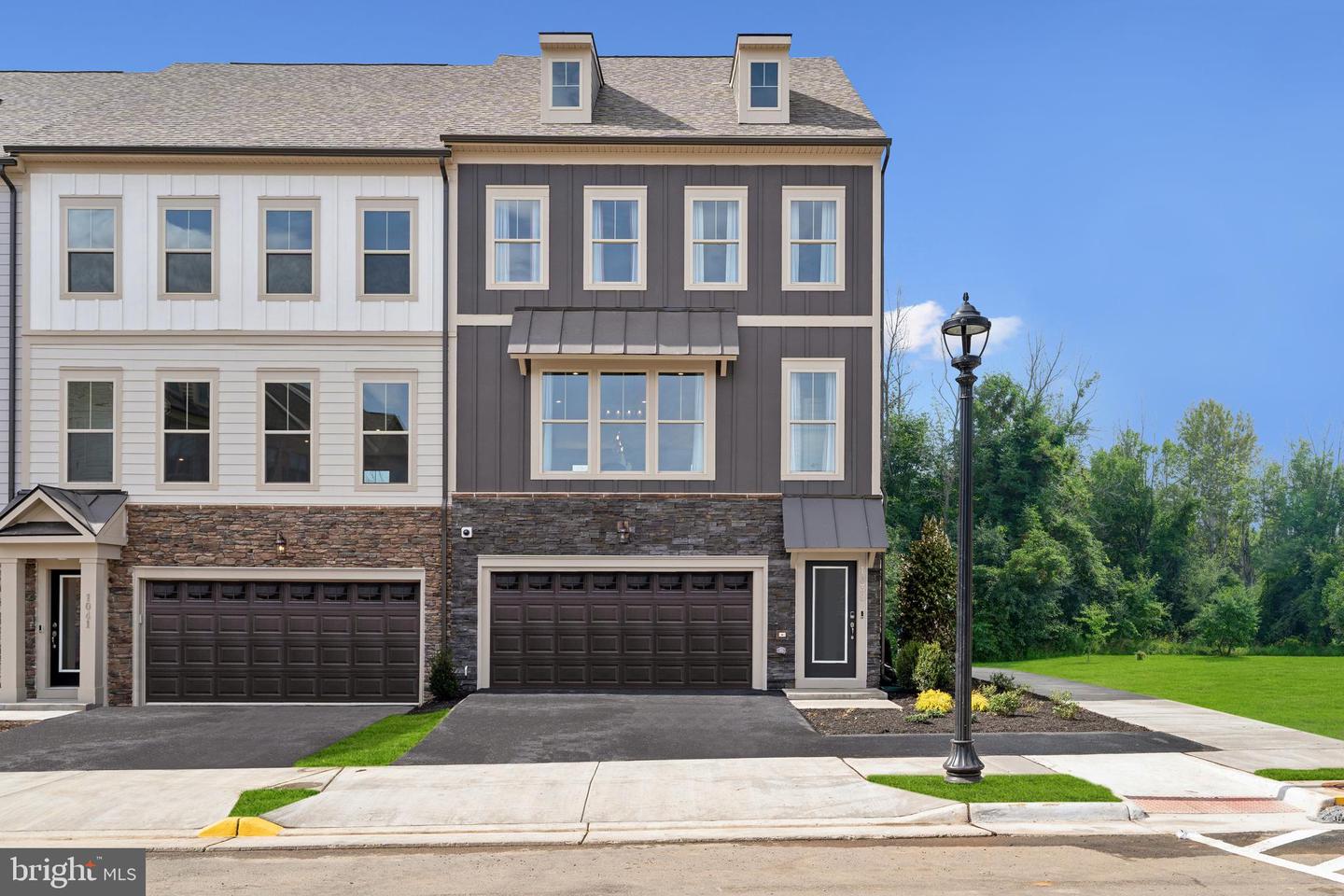 1017 Venifena Terrace SE, Leesburg