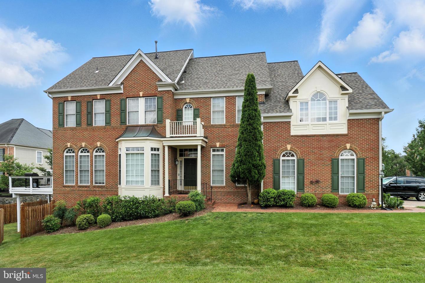19208 Greystone Square, Leesburg